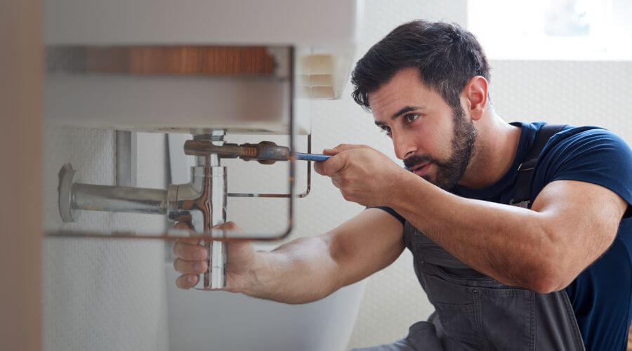 Hot water issue at sink in Tichnor, AR